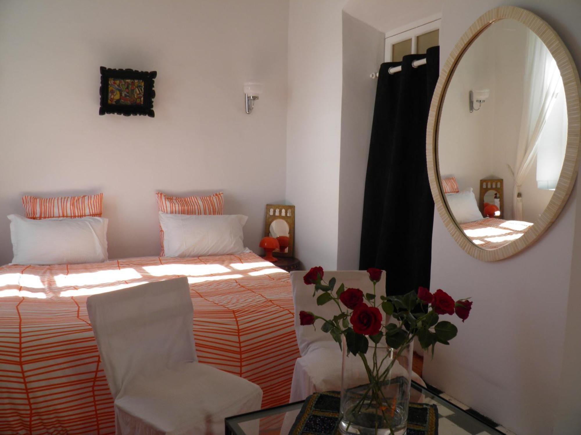 Bed & Breakfast La Maison Des Artistes 3*